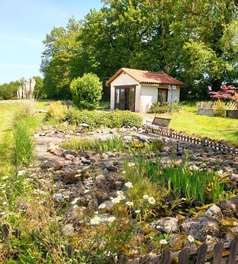 15-bedroom Country House In Pressignac, France (612 M²)