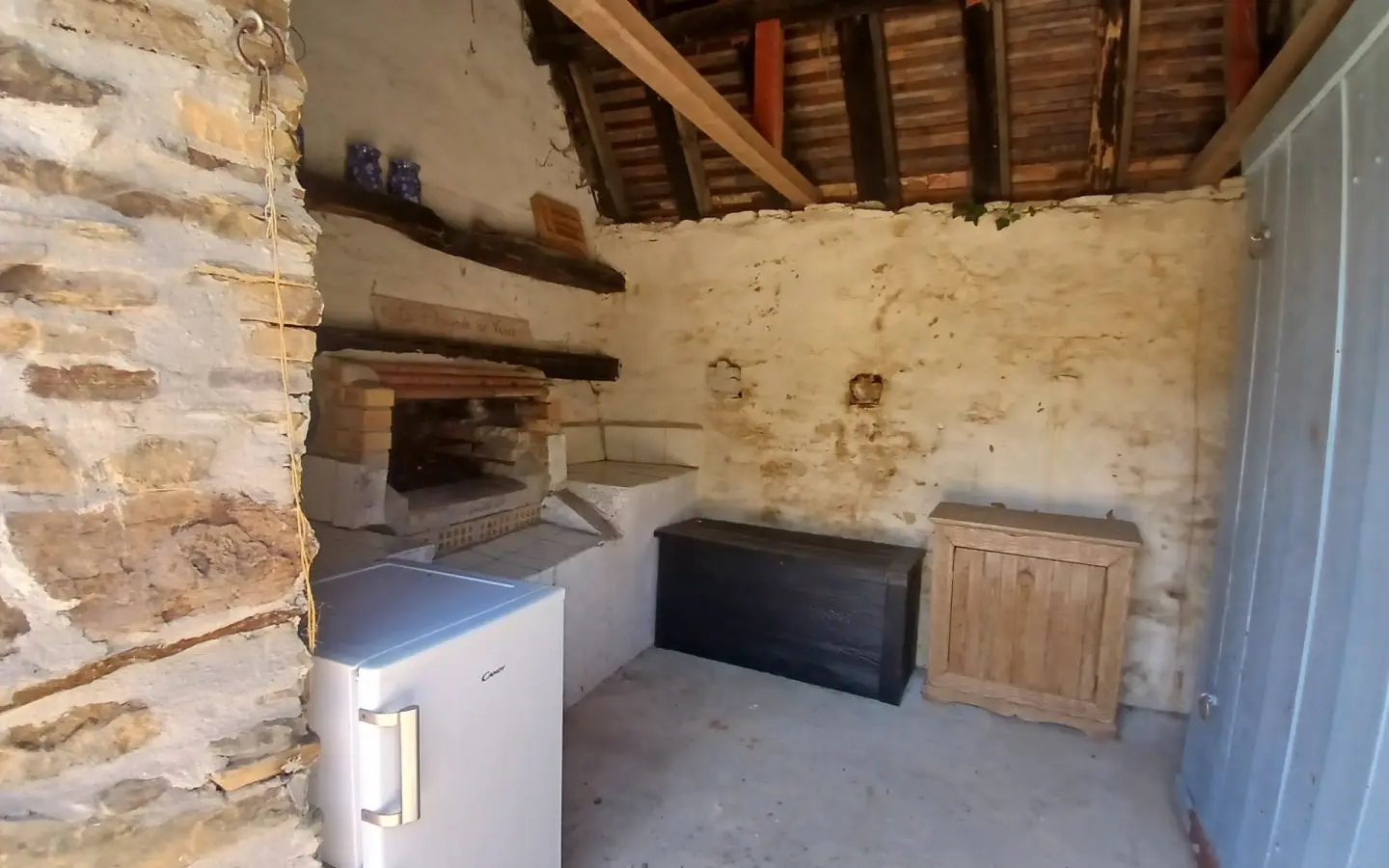 3-bedroom Country House In Jumilhac-le-grand, France (110 M²)