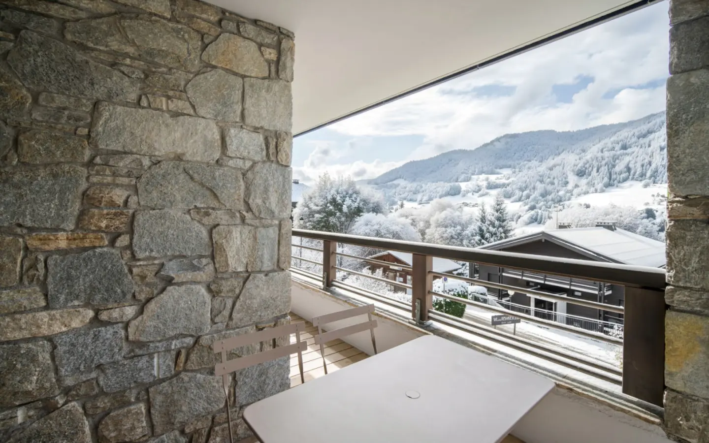 2 Bedroom Ski Apartment In Megeve, Haute-savoie Region