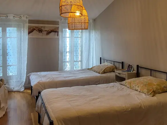 4-bedroom House In Mirepoix, France (237 M²)