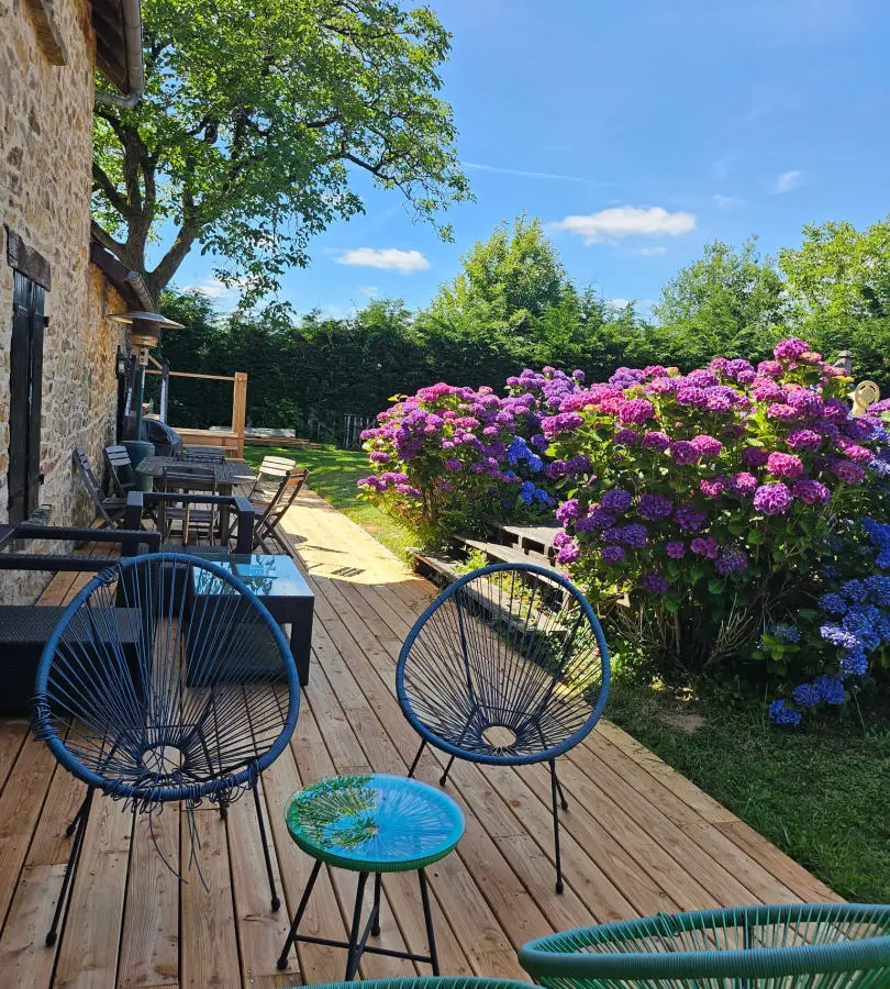5-bedroom Country House In Saint-priest-les-fougeres, France (174 M²)