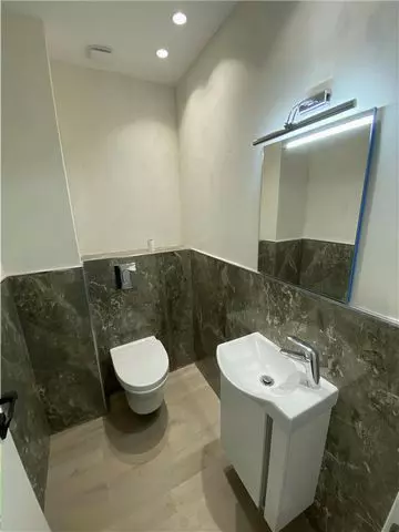 2 Bedroom Apartment For Sale. Victoriei Square Bucharest