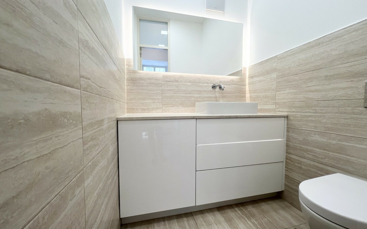 High Quality And Newly Furnished 2 Bedroom, Duplex For Sale.