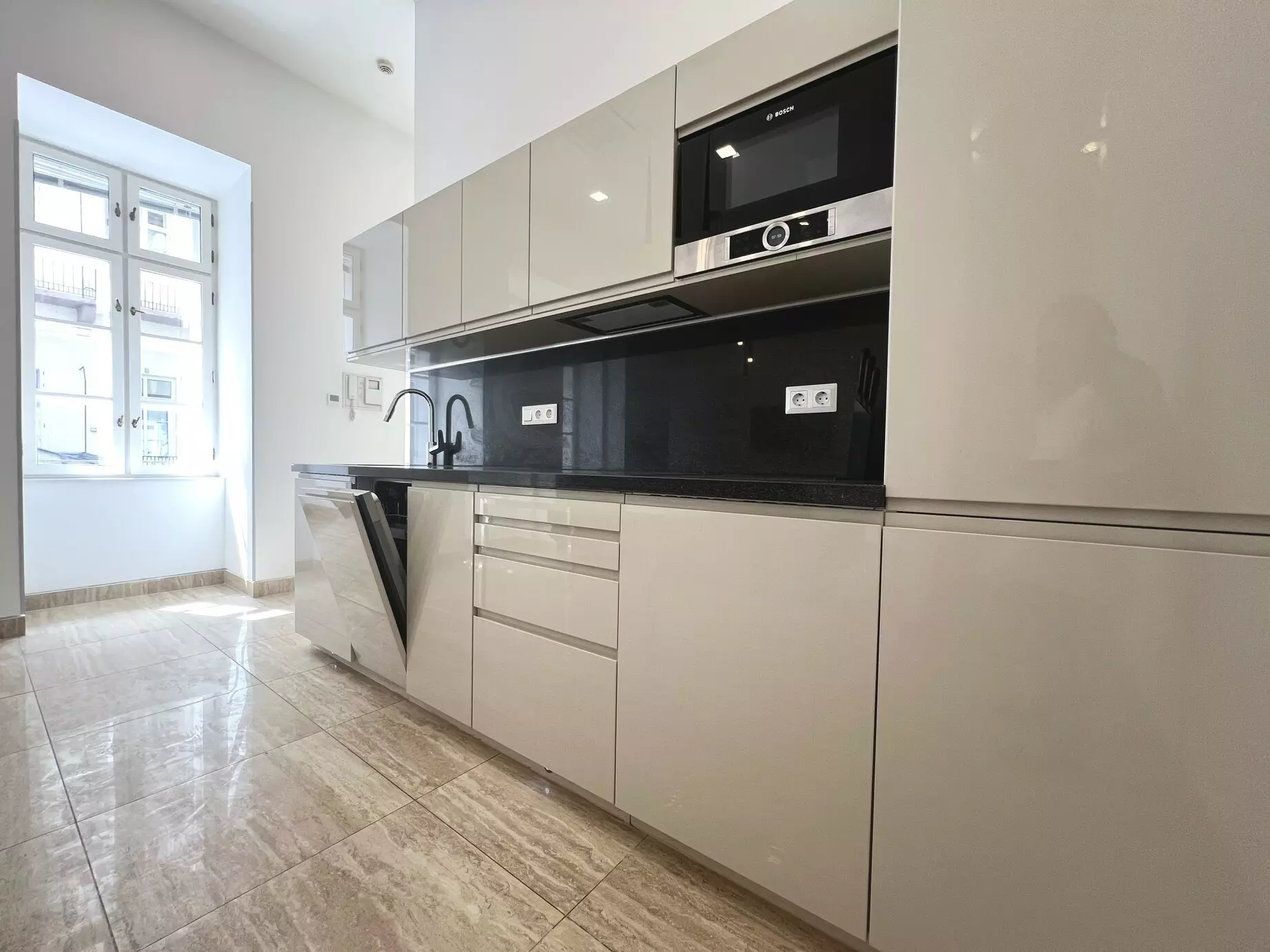 High Quality And Newly Furnished 2 Bedroom, Duplex For Sale.