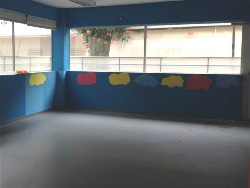 Building Of 688 M² In Athens