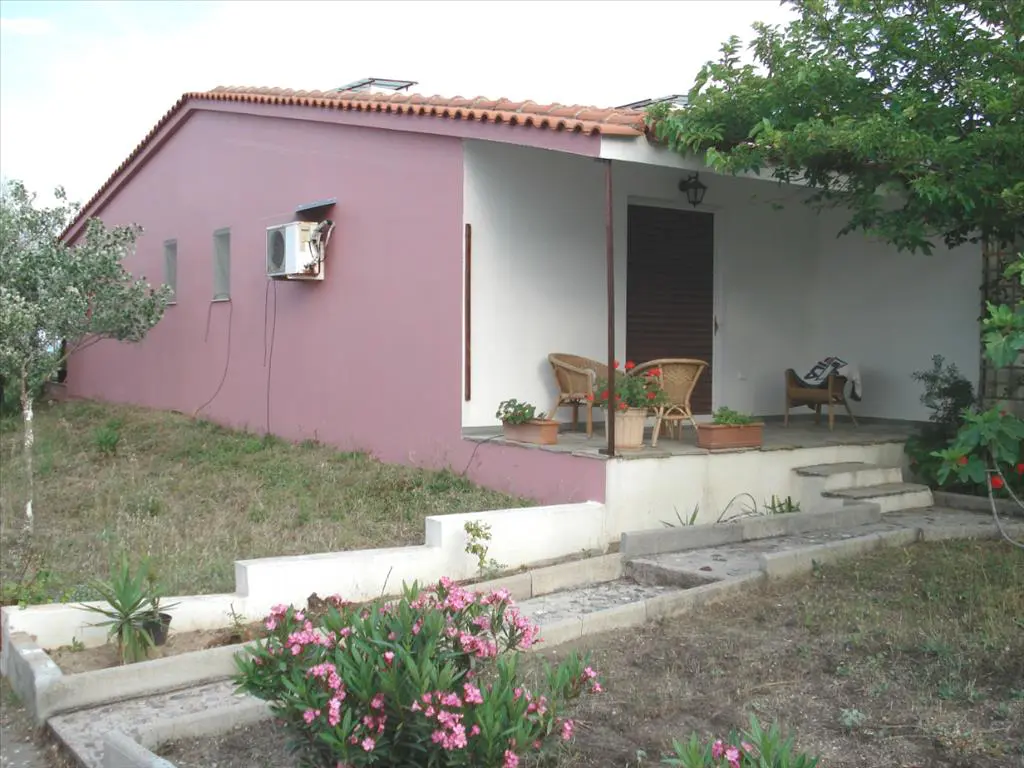 Business Of 1000 M² In Euboea Island