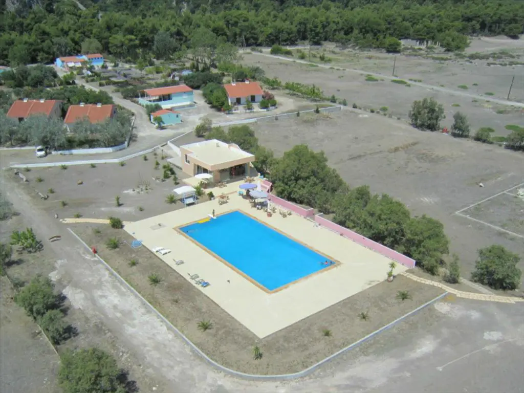 Business Of 1000 M² In Euboea Island