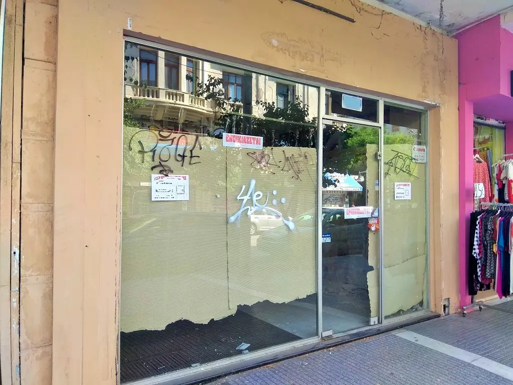 Building In Center Of Thessaloniki, Greece (400 M²)