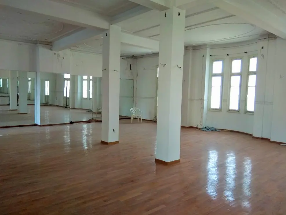 Building In Center Of Thessaloniki, Greece (400 M²)