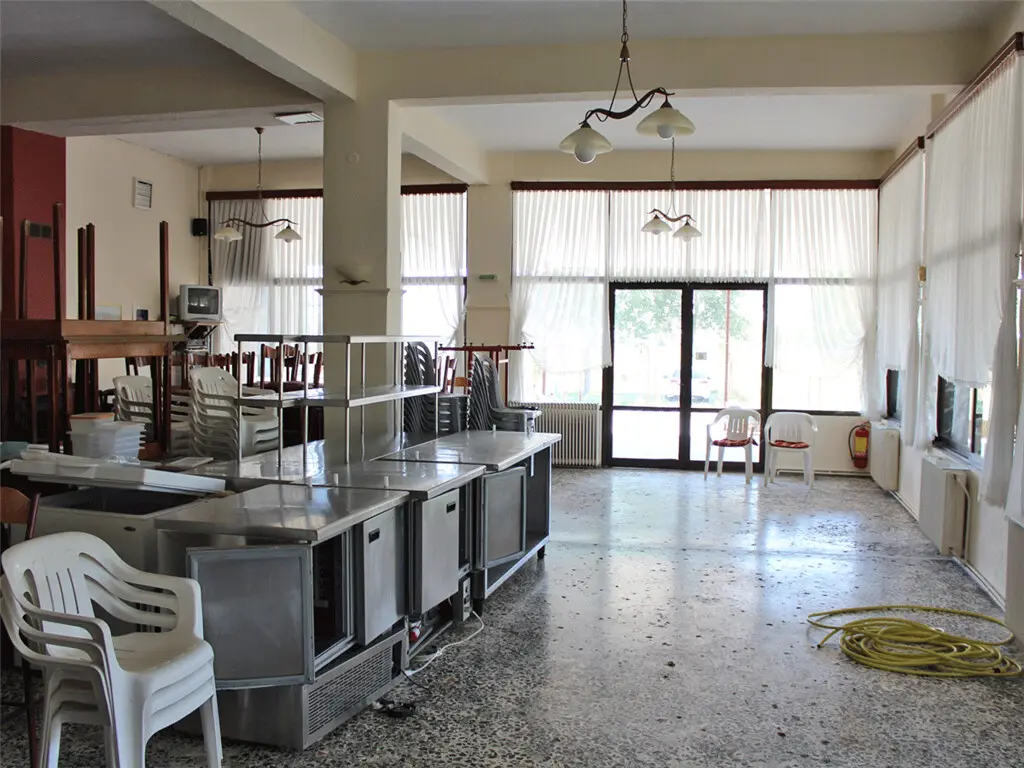 Business In Katerini, Greece (195 M²)