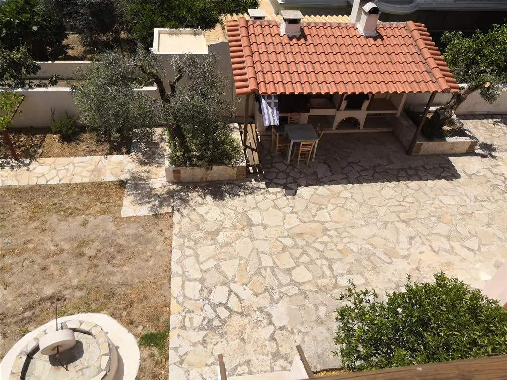 4-bedroom Detached House In Loutraki-perachora, Greece (376 M²)