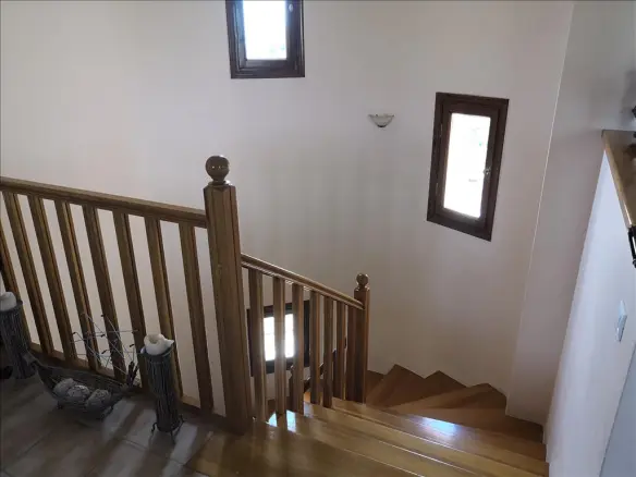 4-bedroom Detached House In Loutraki-perachora, Greece (376 M²)