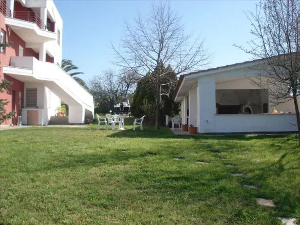 3-bedroom Maisonette In Mikra, Greece (156 M²)