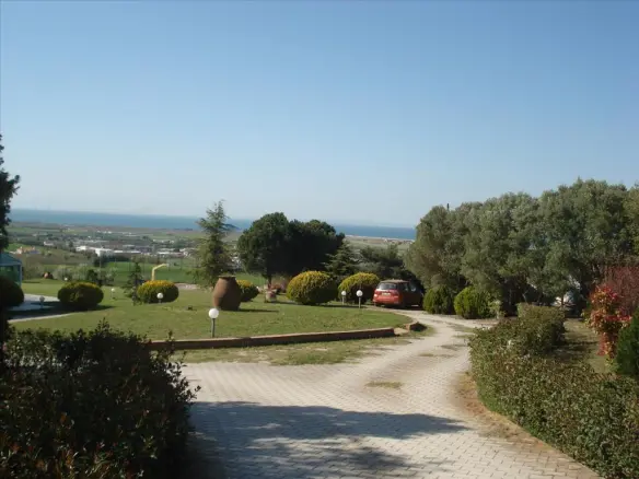 4-bedroom Flat In Mikra, Greece (235 M²)
