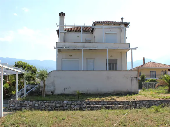 Detached House Of 150 M² On The Olympic Coast