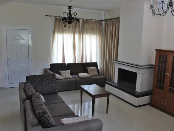 3-bedroom Detached House In Easts Olimpos, Greece (150 M²)