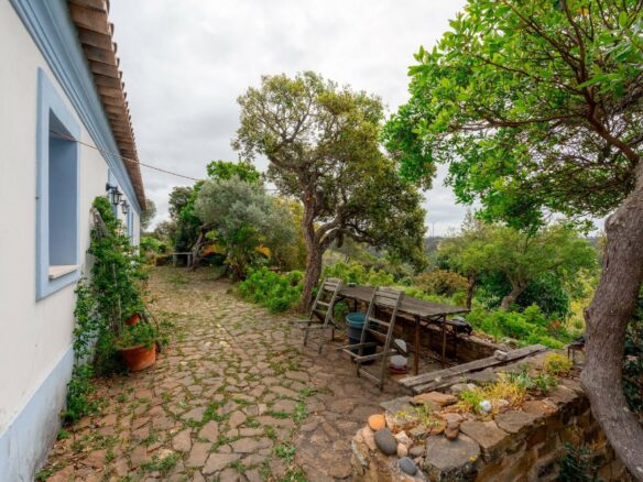 Pre 1951 Off-grid Estate With 15 Hectares In The Algarve Countryside