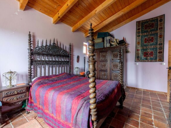 Pre 1951 Off-grid Estate With 15 Hectares In The Algarve Countryside