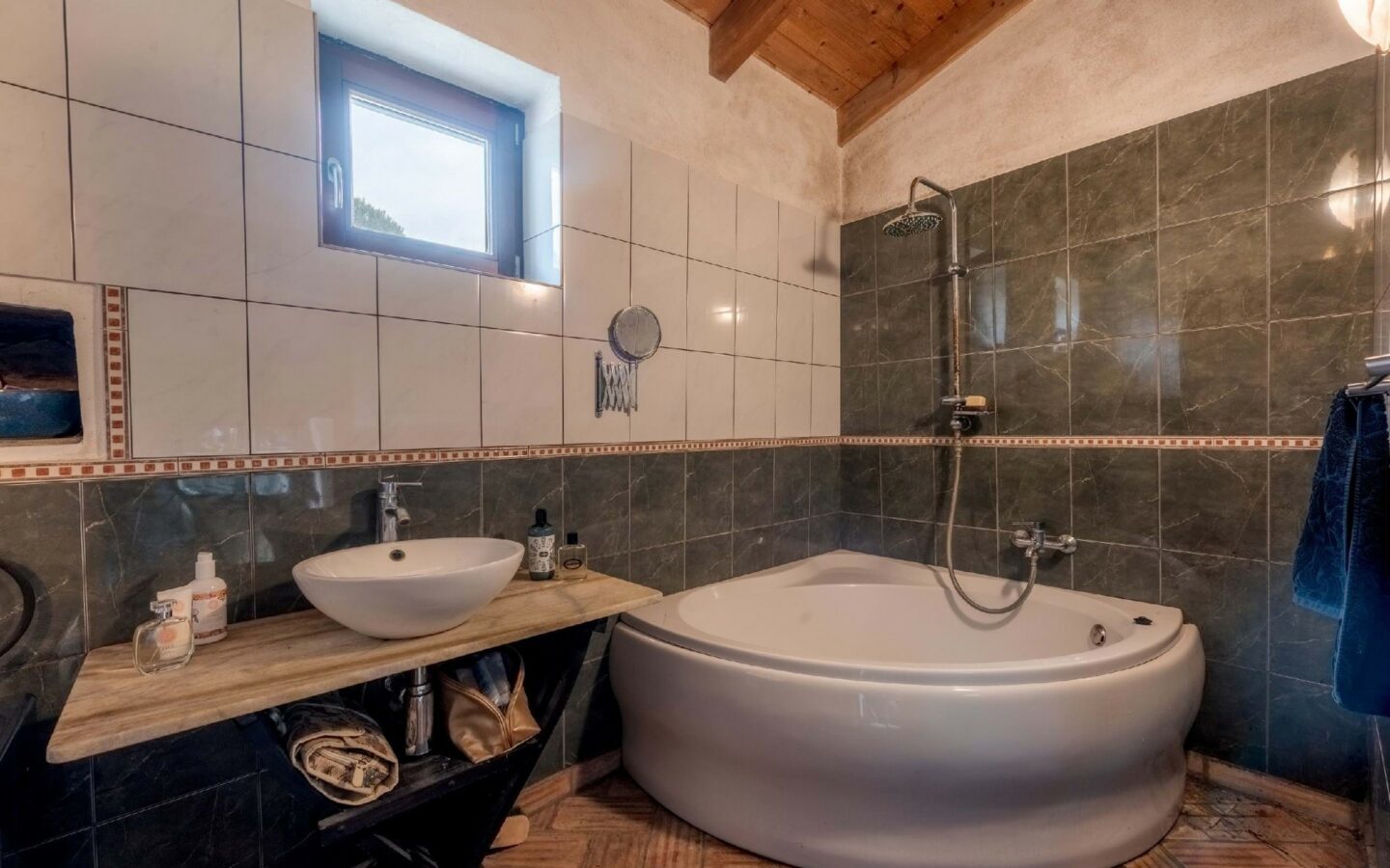 Pre 1951 Off-grid Estate With 15 Hectares In The Algarve Countryside
