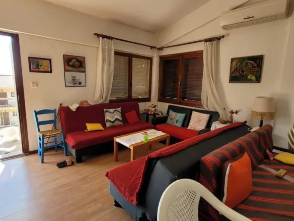 2-bedroom Flat In Agios Georgios, Greece (70 M²)