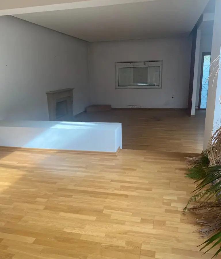 2-bedroom Detached House In Gazi, Greece (205 M²)