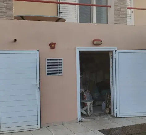 1-bedroom Detached House In Lavrio, Greece (87 M²)
