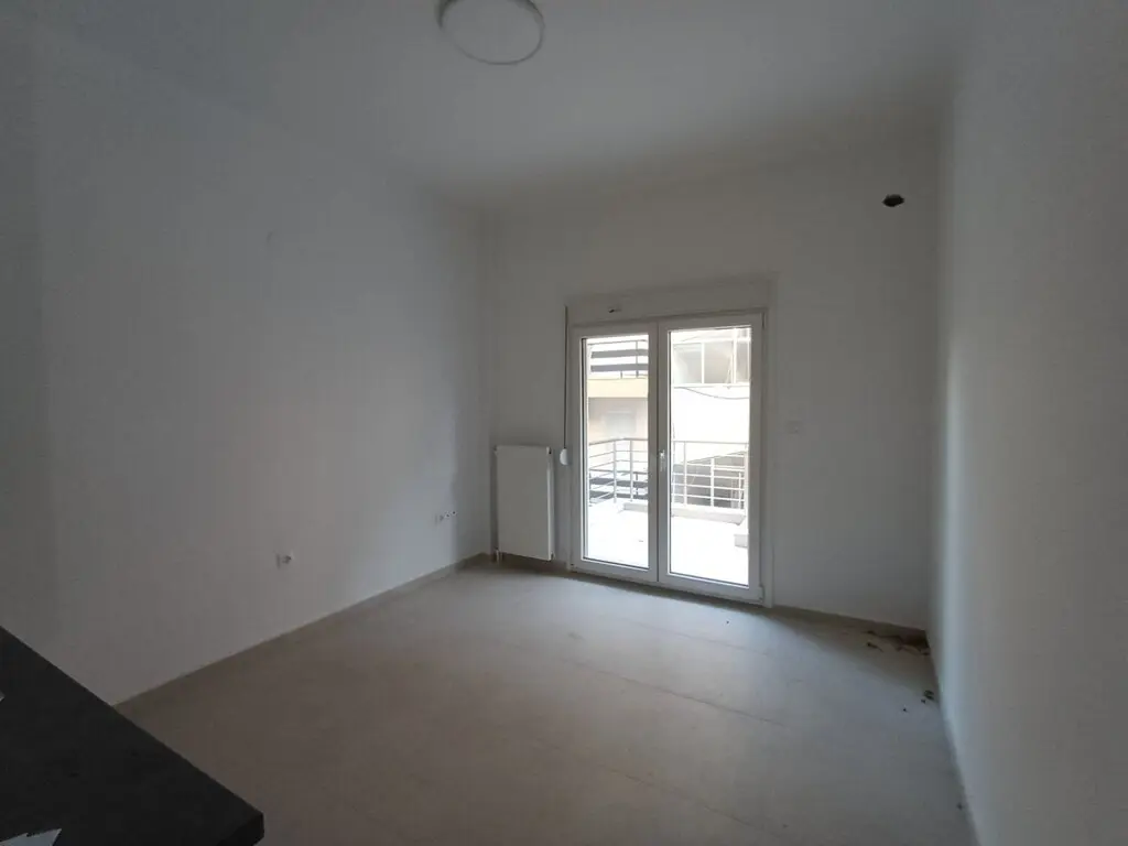Flat Of 33 M² In The Suburbs Of Thessaloniki