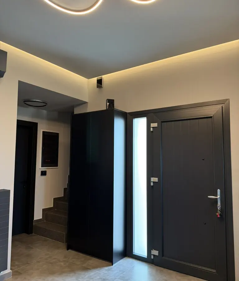 2-bedroom Complex In Santorini, Greece (350 M²)