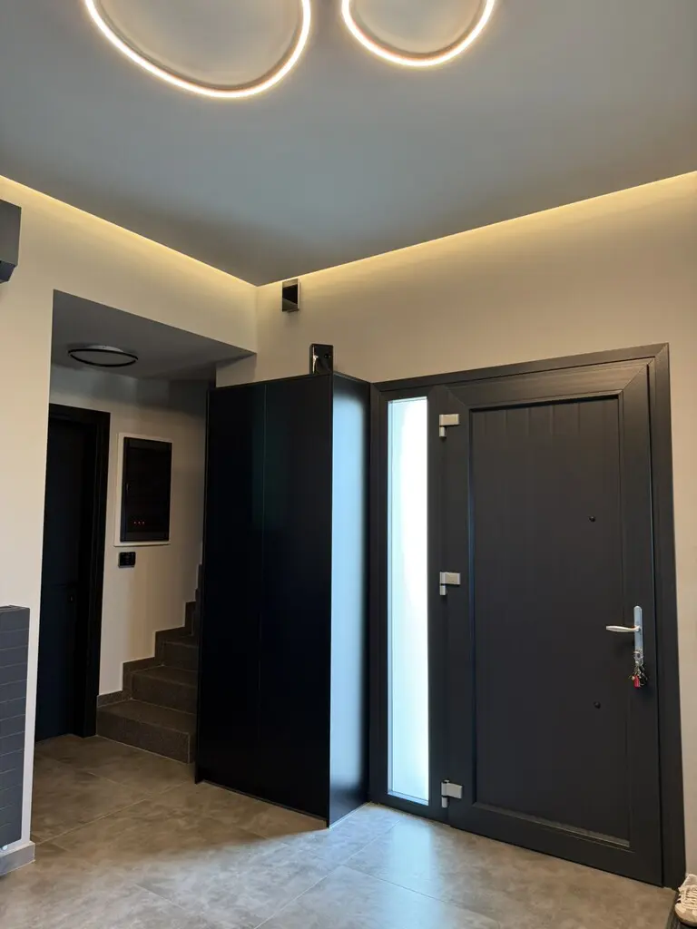 2-bedroom Complex In Santorini, Greece (350 M²)