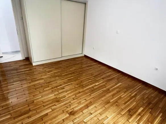 1-bedroom Flat In Neo Faliro, Greece (53 M²)