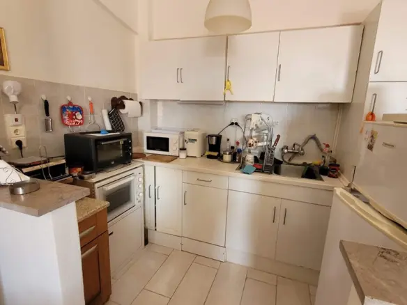2-bedroom Flat In Agios Georgios, Greece (70 M²)