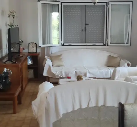 1-bedroom Detached House In Lavrio, Greece (87 M²)