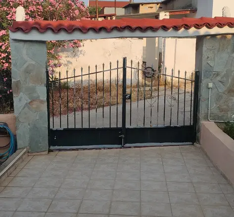 1-bedroom Detached House In Lavrio, Greece (87 M²)