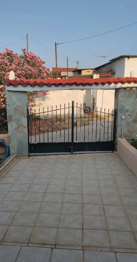 1-bedroom Detached House In Lavrio, Greece (87 M²)
