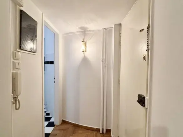 1-bedroom Flat In Kolonaki – Lykavittos, Greece (26 M²)