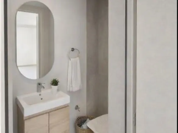 2-bedroom Flat In Neos Kosmos, Greece (83 M²)