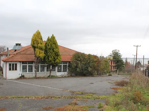 Commercial Property Of 500 M² On The Olympic Coast