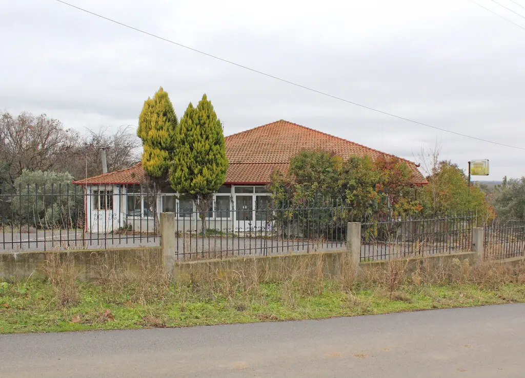 Commercial Property Of 500 M² On The Olympic Coast