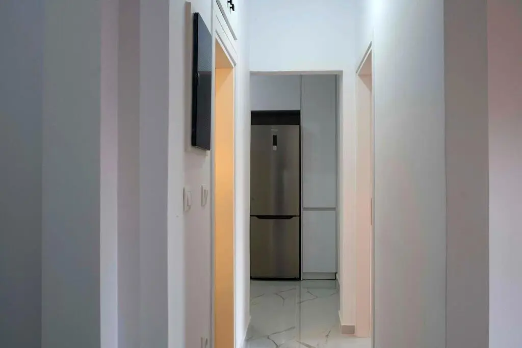 Flat Of 53 M² With No Features In Athens