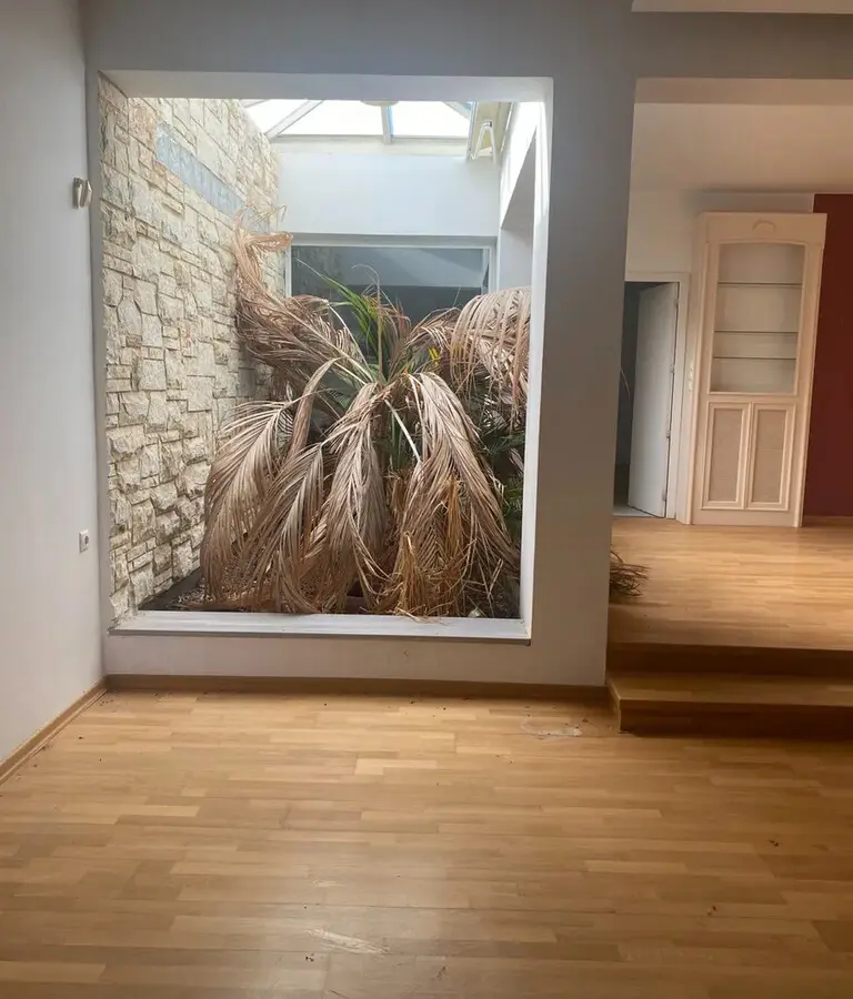 2-bedroom Detached House In Gazi, Greece (205 M²)