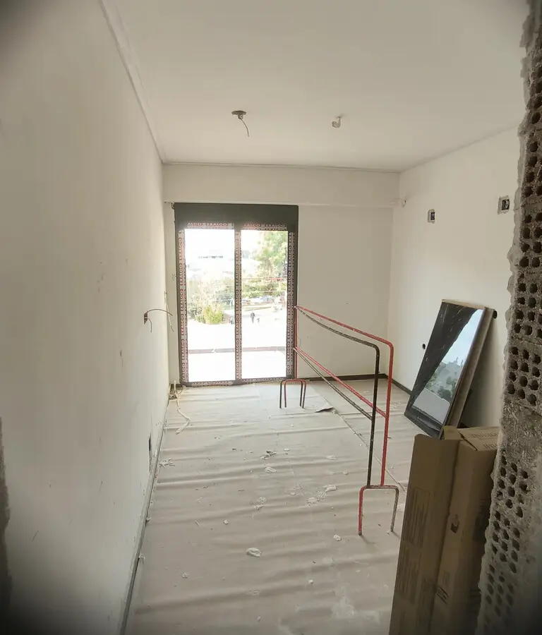 3-bedroom Flat In Nea Smyrni, Greece (115 M²)
