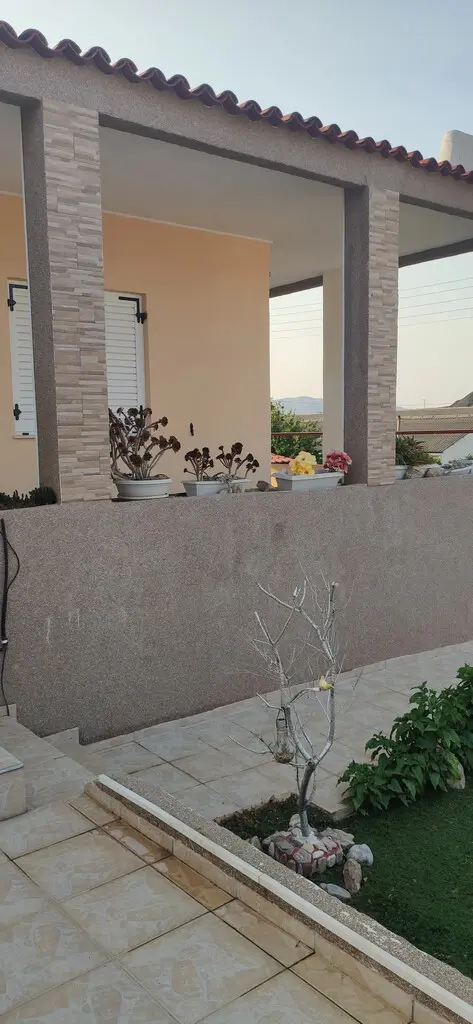 1-bedroom Detached House In Lavrio, Greece (87 M²)