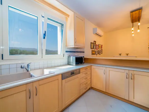 Villa In Arkadi, Greece (525 M²)