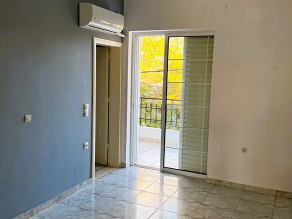 2-bedroom Flat In Palaia Fokaia, Greece (80 M²)