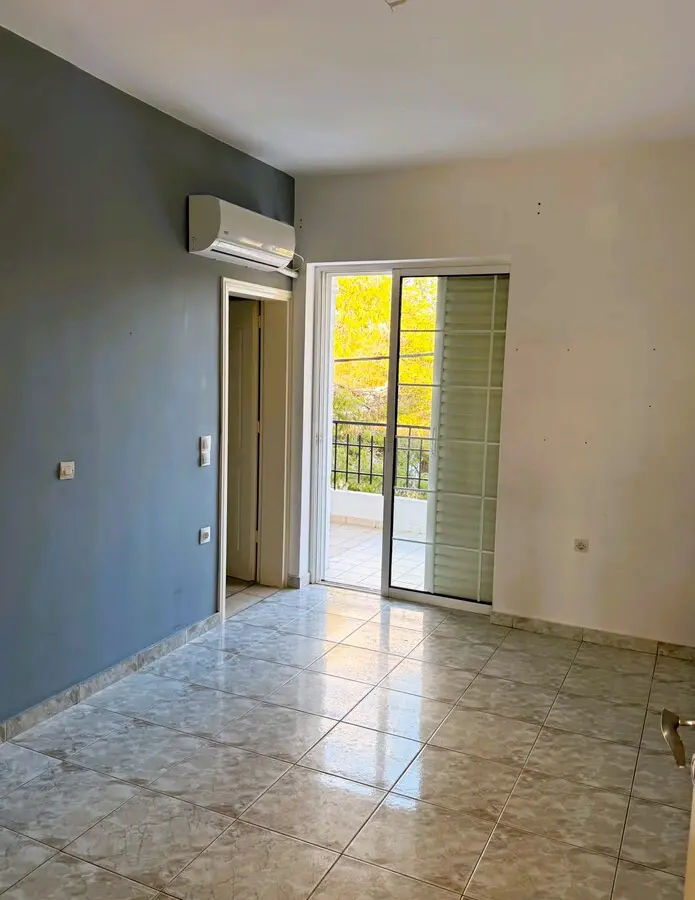 2-bedroom Flat In Palaia Fokaia, Greece (80 M²)