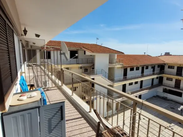 2-bedroom Flat In Agios Georgios, Greece (70 M²)