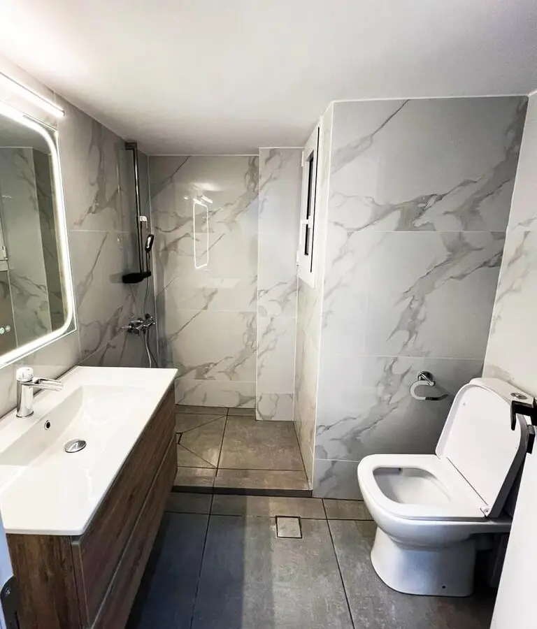 1-bedroom Flat In Neo Faliro, Greece (53 M²)