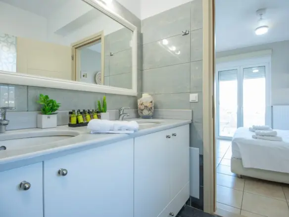 3-bedroom Villa In Neapoli, Greece (250 M²)