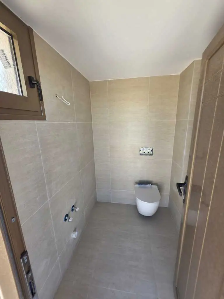 Flat Of 135 M² In Athens