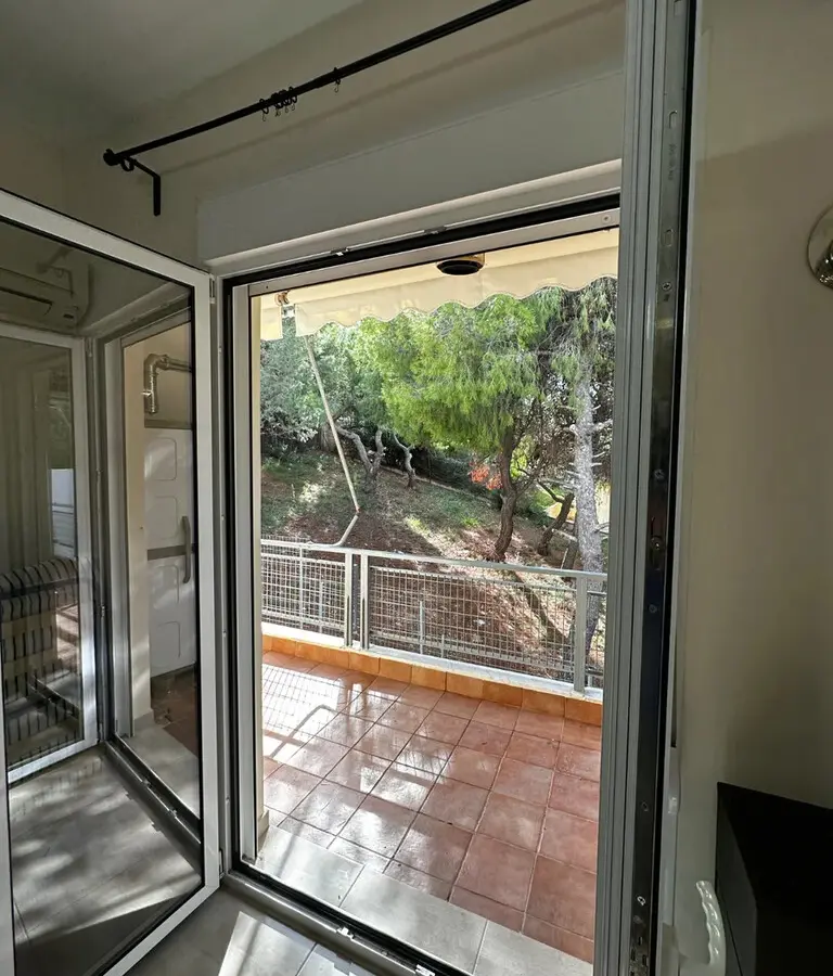 1-bedroom Flat In Saronida, Greece (50 M²)